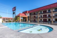 rsz_1804-pool-01.jpg